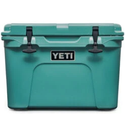 YETI Tundra 35 -Simms || Patagonia || Hareline Sales 200615 Tundra 35 Front Aquifer Blue 1680x1024 1