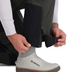 Simms Guide Insulated Bib 21 Simms Guide Insulated Bib -Simms || Patagonia || Hareline Sales 222 simms guide insulated bib carbon 10