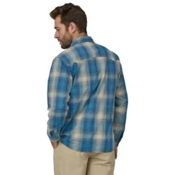 Patagonia Mens Long Sleeve Sun Stretch Shirt Sale -Simms || Patagonia || Hareline Sales 231 patagonia mens l s sun stretch shirt s21 san miguel wavy blue 03 b5b65a8e 02e5 4214 947c 4328f6d91ec5