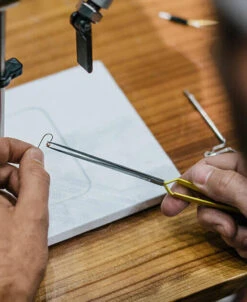 Loon Outdoors LOON D-LOOP TWEEZER -Simms || Patagonia || Hareline Sales D Loop Tweezer alt 1 1000x 4cc7ff68 38aa 434e af69 e4a702106371