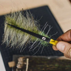 Loon Outdoors LOON D-LOOP TWEEZER -Simms || Patagonia || Hareline Sales D Loop Tweezer alt 4 1000x 81909436 aff2 410e ade4 235b2ba990b1