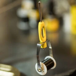 Loon Outdoors LOON ERGO BOBBIN -Simms || Patagonia || Hareline Sales Ergo Bobbin alt 4 1000x 9997f3b6 9f4e 4a20 a9ed c22a24e798ec