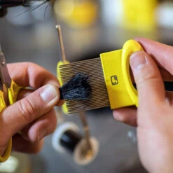 Loon Outdoors LOON ERGO UNDERFUR COMB -Simms || Patagonia || Hareline Sales Ergo Underfur Comb alt 2 1000x 39b8b423 3ae7 4302 999e fe8402f230ec