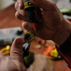 Loon Outdoors LOON UV CLEAR FLY FINISH - FLOW 13 Loon Outdoors LOON UV CLEAR FLY FINISH - FLOW -Simms || Patagonia || Hareline Sales UV Clear Fly Finish alt 2 1000x 0132df8d 6e92 40bb ada0 7a95f450c58f