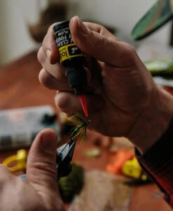 Loon Outdoors LOON UV FLY TYING KIT (1/2 OZ) -Simms || Patagonia || Hareline Sales UV Clear Fly Finish alt 2 1000x dbbc33a8 3325 423c bbaf 0a152d212a7e