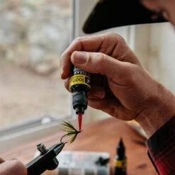 Loon Outdoors LOON FLUORESCING UV CLEAR FLY FINISH 1/2 Oz -Simms || Patagonia || Hareline Sales UV Clear Fly Finish alt 3 1000x 5b145c43 ee29 4411 a94a 6beab800e05c