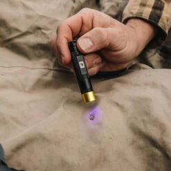 Loon Outdoors LOON UV NANO LIGHT 9 Loon Outdoors LOON UV NANO LIGHT -Simms || Patagonia || Hareline Sales UV Wader Repair alt 4 1000x 52fff168 b235 400f 9e1d 58147010eb53