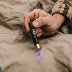 Loon Outdoors LOON UV KIT 8 Loon Outdoors LOON UV KIT -Simms || Patagonia || Hareline Sales UV Wader Repair alt 4 1000x 8e1e552e 4565 4dc1 b6bc c30fb6e2d4d4