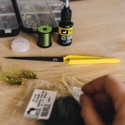 Loon Outdoors LOON D-LOOP TWEEZER -Simms || Patagonia || Hareline Sales d loop tweezer alt 3 1200x 30f185cb 2626 4b46 8cd6 8986e3b10508