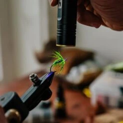 Loon Outdoors LOON UV BENCH LIGHT -Simms || Patagonia || Hareline Sales uv bench light alt 1 1200x 1d71b60b 2ff5 42cd 8164 9d3c42888afa